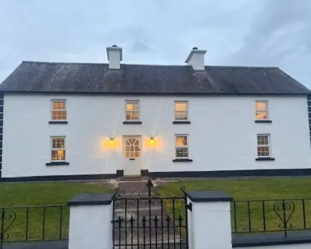 The At Lough Key - Luxury By The Water Villa Knockvicar